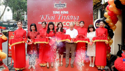 Chọn quà tặng khai trương quán Cafe vừa đẹp, vừa ý nghĩa để gửi lời chúc khởi đầu thuận lợi và thành công cho chủ quán.