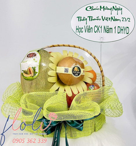 Giỏ trái cây tặng ngày Thầy thuốc Việt Nam 27/2 là món quà tri ân tinh tế, gửi gắm lời chúc sức khỏe và sự trân trọng đến y bác sĩ.