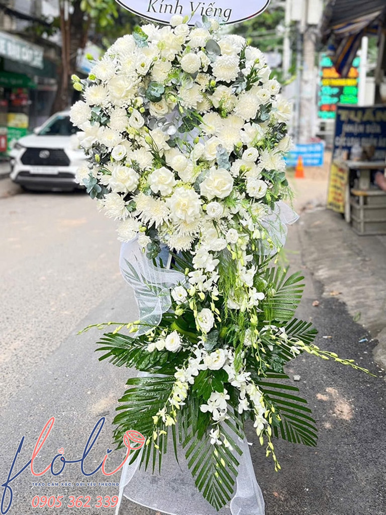 ke hoa vieng cuc trang dep 1