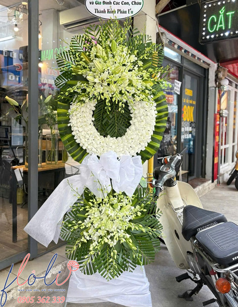 Shop làm hoa chia buồn ở Bình Thạnh FLoLi giá rẻ