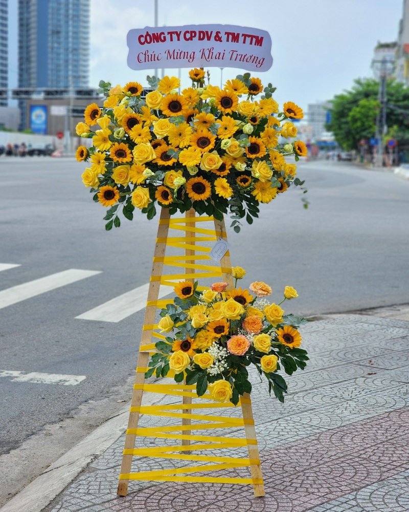 hoa tươi mừng khai trương quận tân Bình
