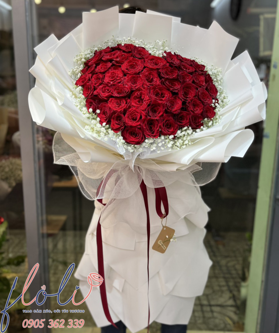 Bó hoa hồng hình trái tim đẹp FLoLi chi nhánh Hà Nội