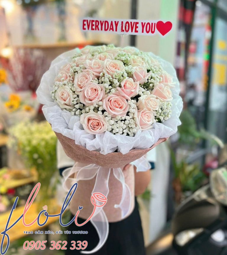 Quà sinh nhật cho bạn gái lãng mạn với bó hoa tươi