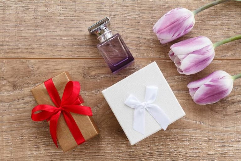 Quà tặng sinh nhật cho bạn gái sang trọng với bộ sưu tập nước hoa mini