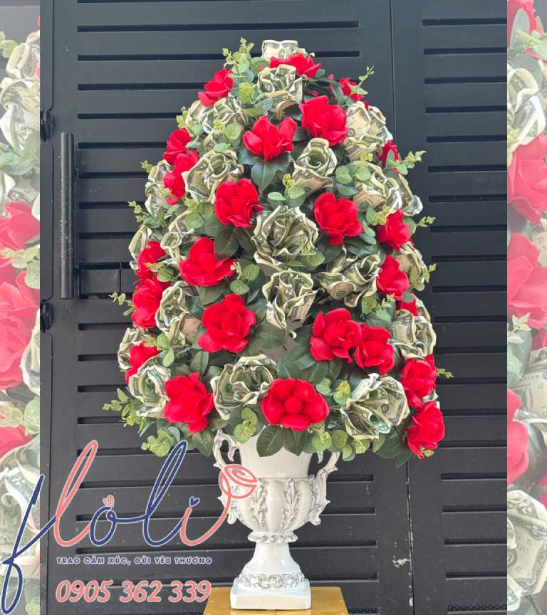 Chậu hoa tiền thật độc đáo là quà tặng khai trương quán ăn thiết thực