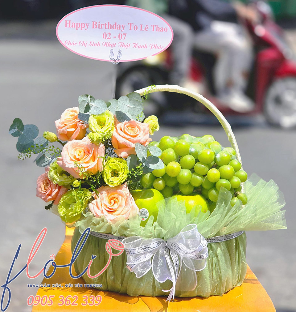 các mẫu giỏ quà trái cây chúc mừng sinh nhật đẹp tại FLoLi