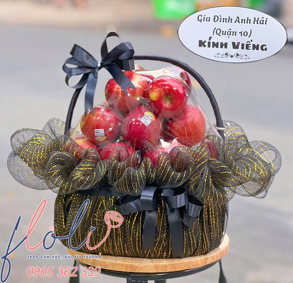 gio trai cay vieng chia buon dam tang