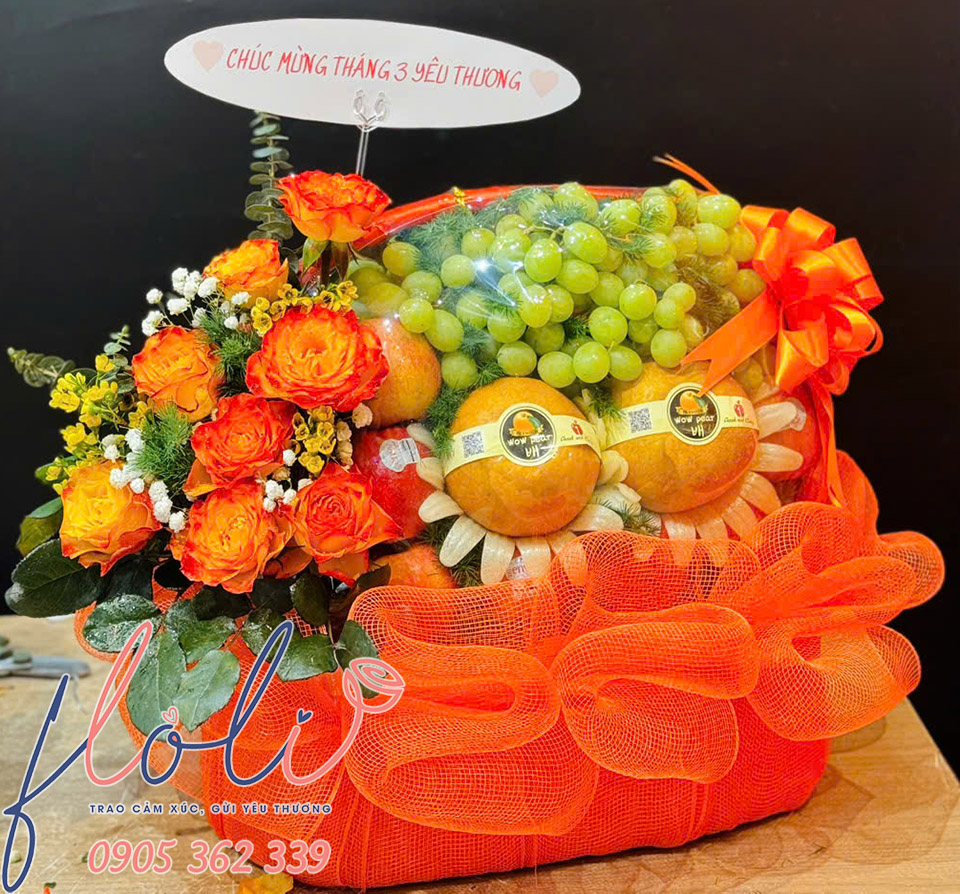 mua giỏ trái cây tặng ngày phụ nữ 8/3 giá tốt nhất