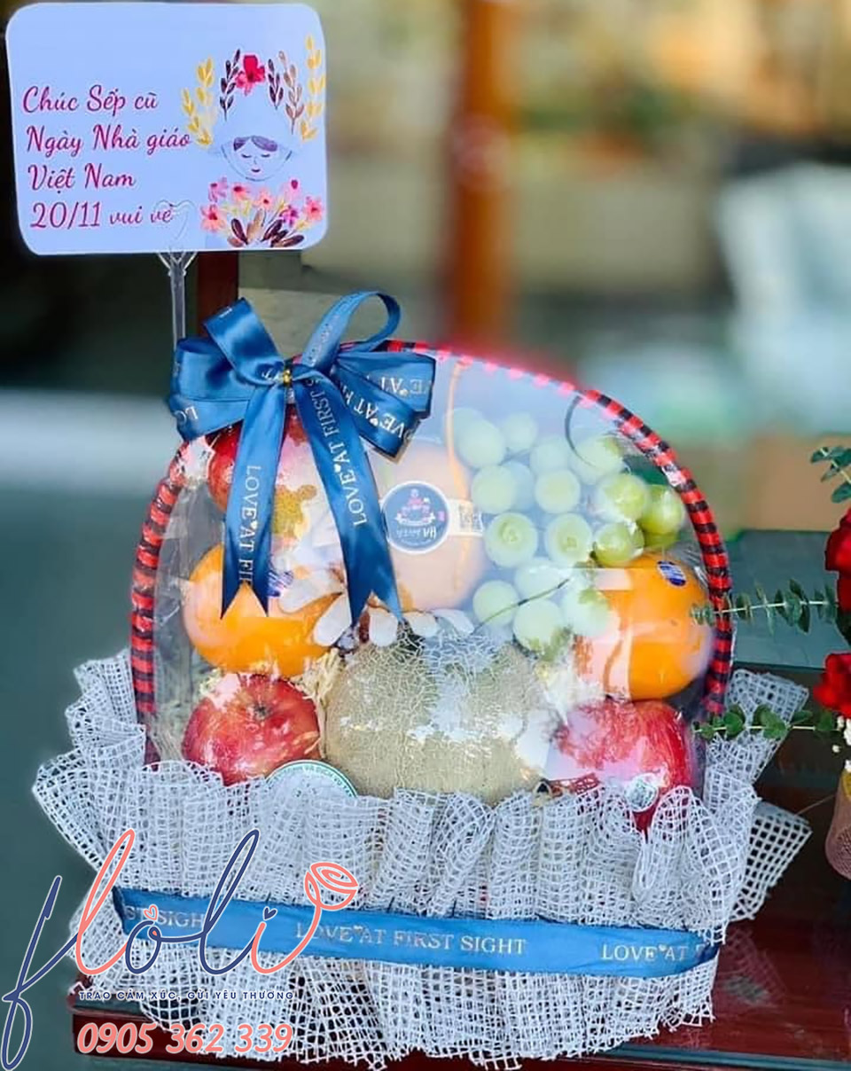 giỏ trái cây tặng thầy cô giáo giá rẻ tại FloLi