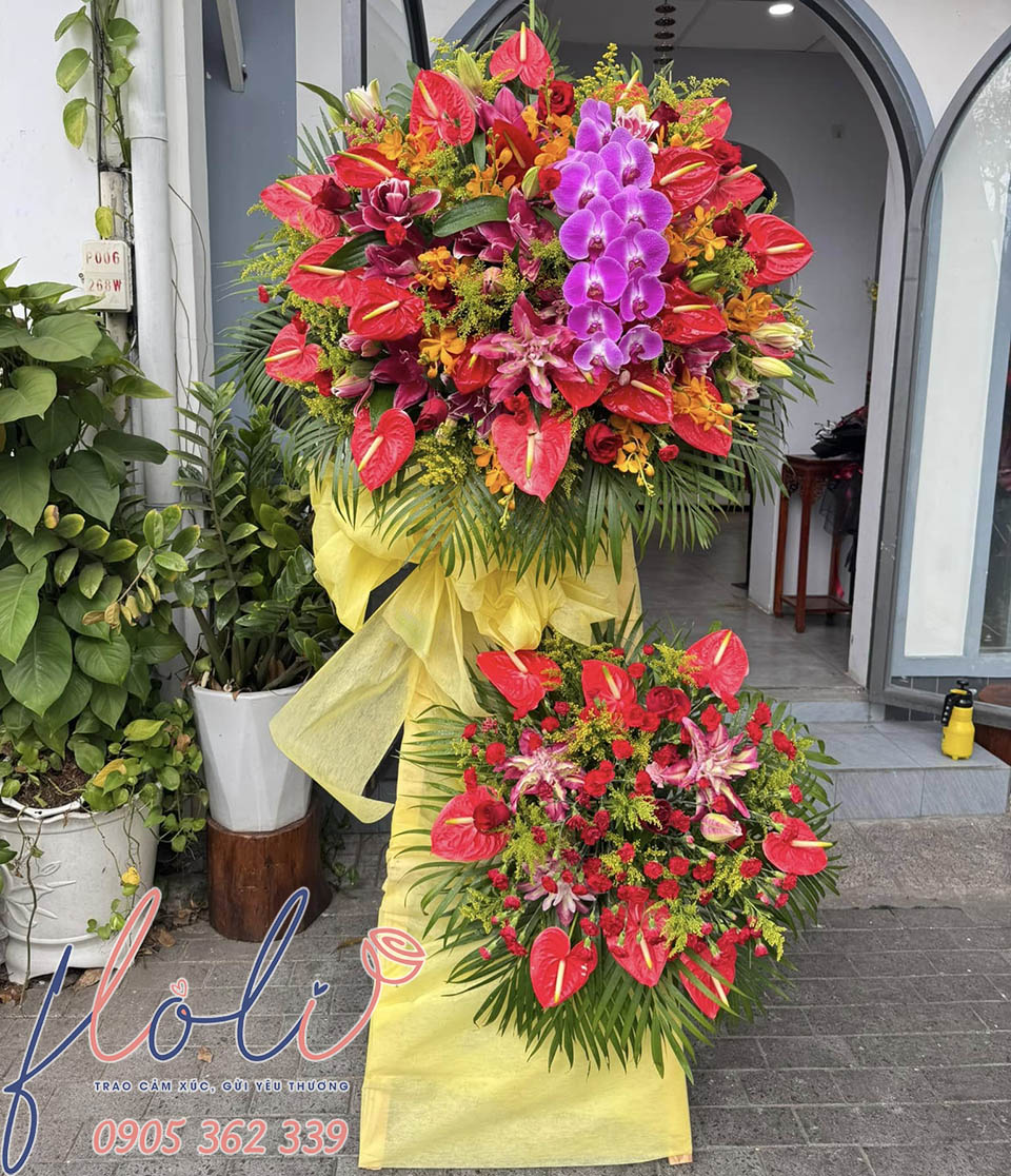 mẫu kệ hoa hồng môn chúc mừng lễ cất nóc