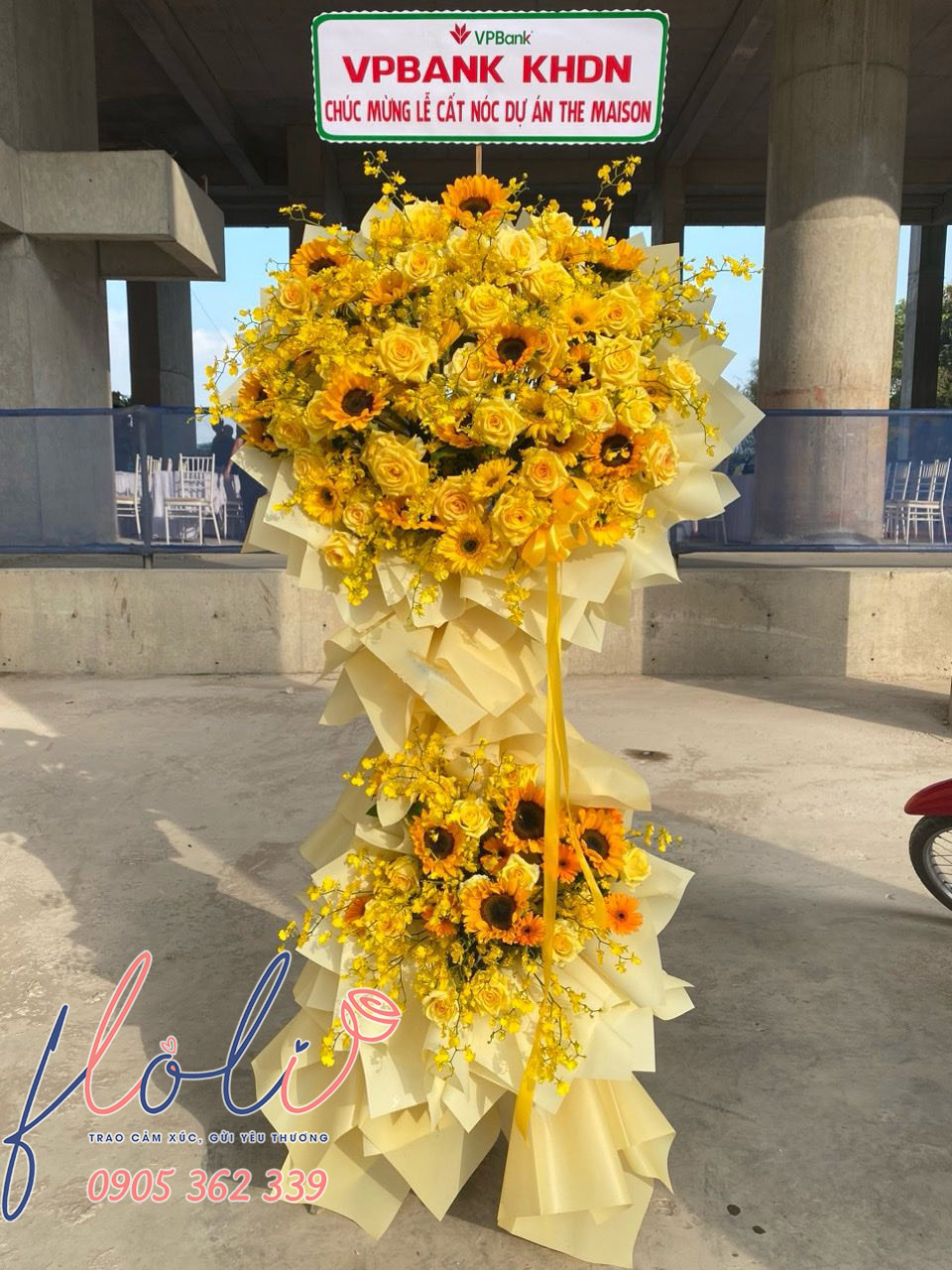 mẫu kệ hoa đồng tiền chức mừng lễ cất nóc