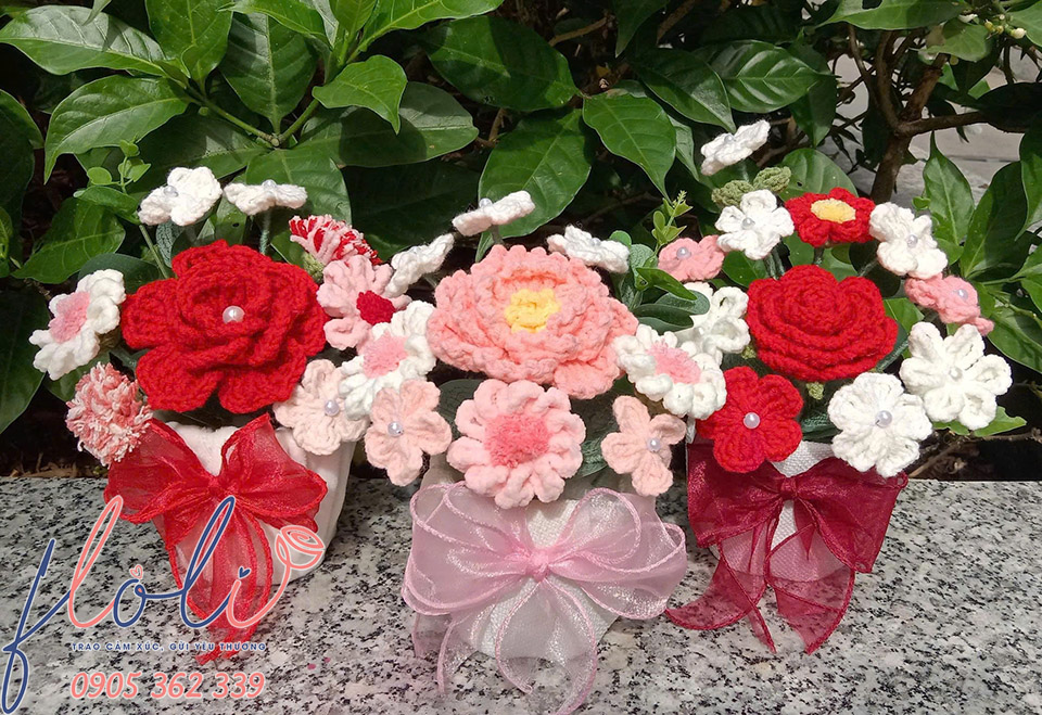 Hoa làm từ len đẹp với sự khéo tay thủ công handmade